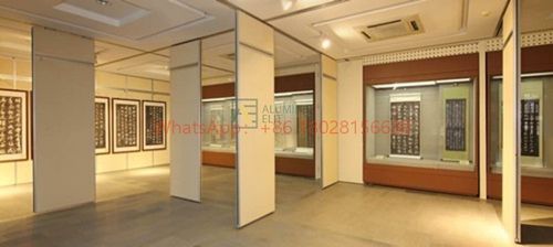 최신 회사 솔루션 정보 이전 과 후: 움직이는 벽 으로 방 을 변화 시키다