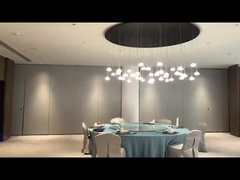 호텔의 이동성 파티션