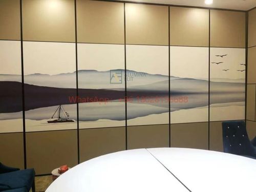 에 대한 최신 회사 뉴스 Egood 파티션: 당신의 공간을 위한 토탈 패키지