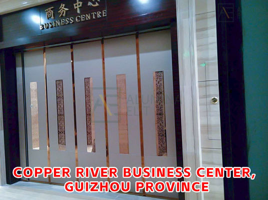 좋은 가격 유리 마감 처리된 슬라이딩 음향 파티션 벽 시스템, 맞춤형 치수 및 OEM & ODM 디자인 온라인으로