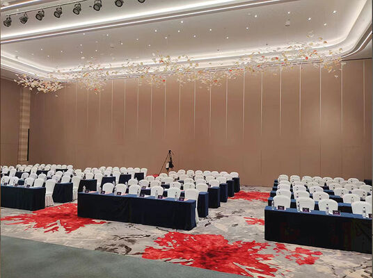 좋은 가격 Fold Away Acoustic Office Partitions with Q235 Steel Frame and 6061-T6 Profiles for Exhibition Halls 온라인으로